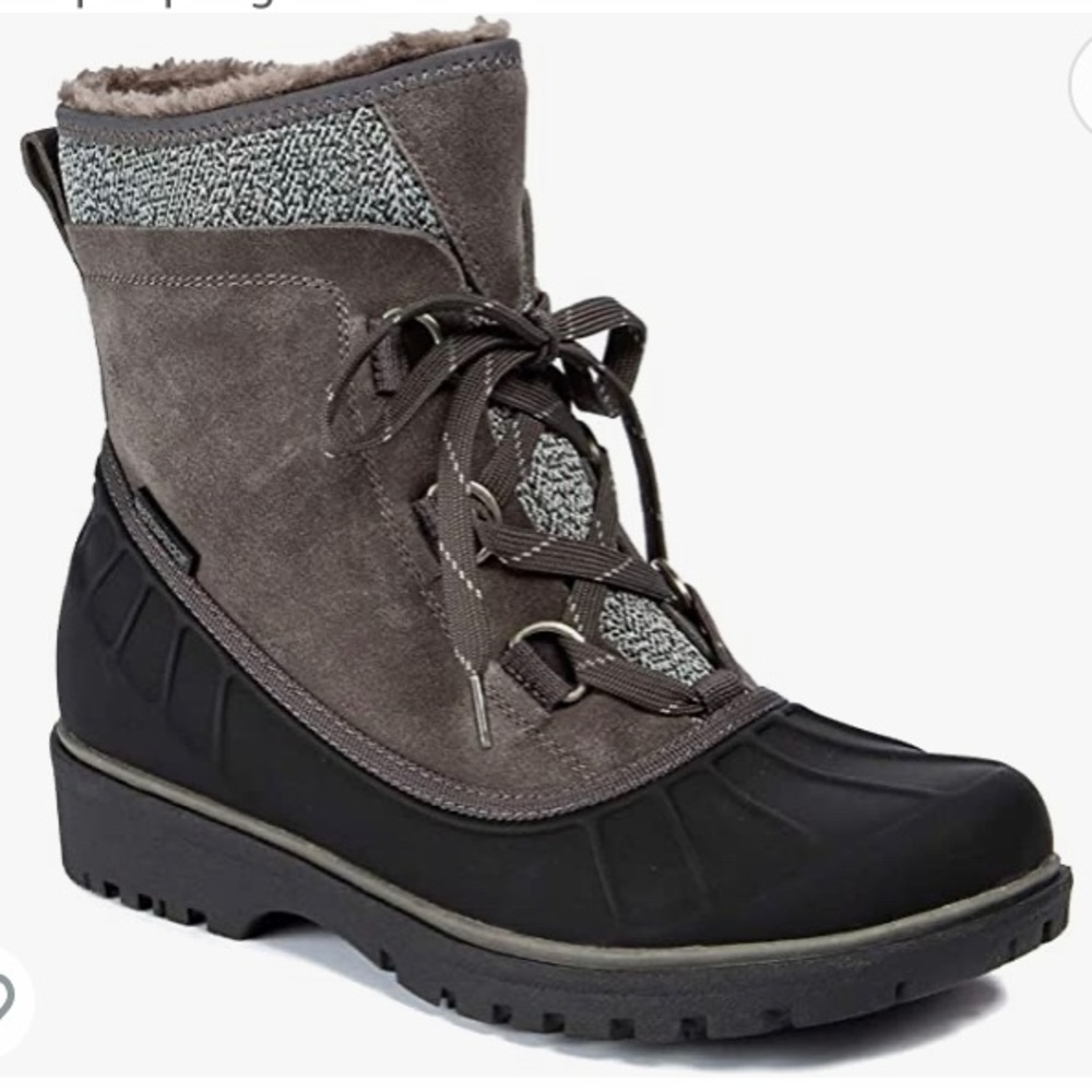 Baretraps Springer Snow Boots (NWB)